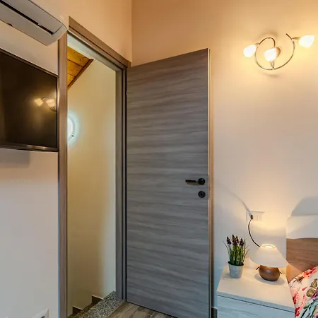 Appartement Vista Brentano Paradiso-2 By Interhome *