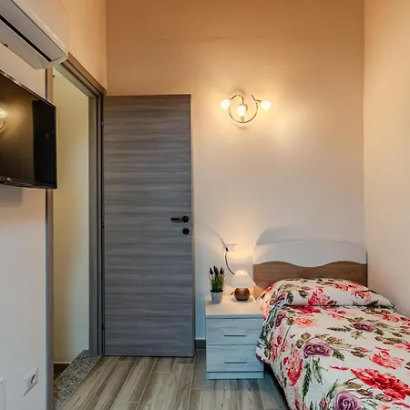 Vista Brentano Paradiso-2 By Interhome * Mezzegra